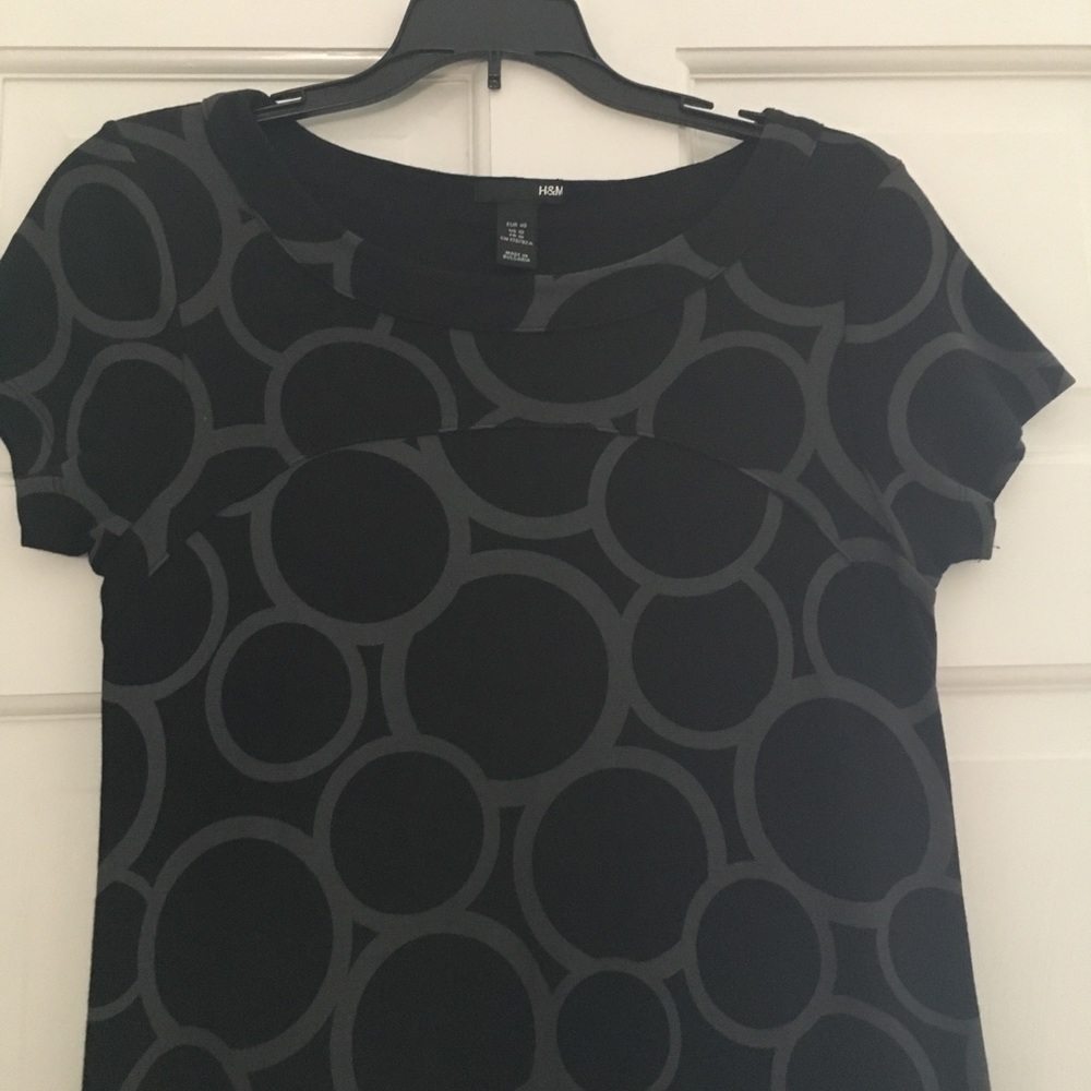 Black and Grey H&M Circle Dress